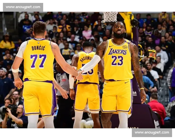 独行侠vs湖人直播前瞻巨星对决战术博弈全解析赛场风云胜负关键